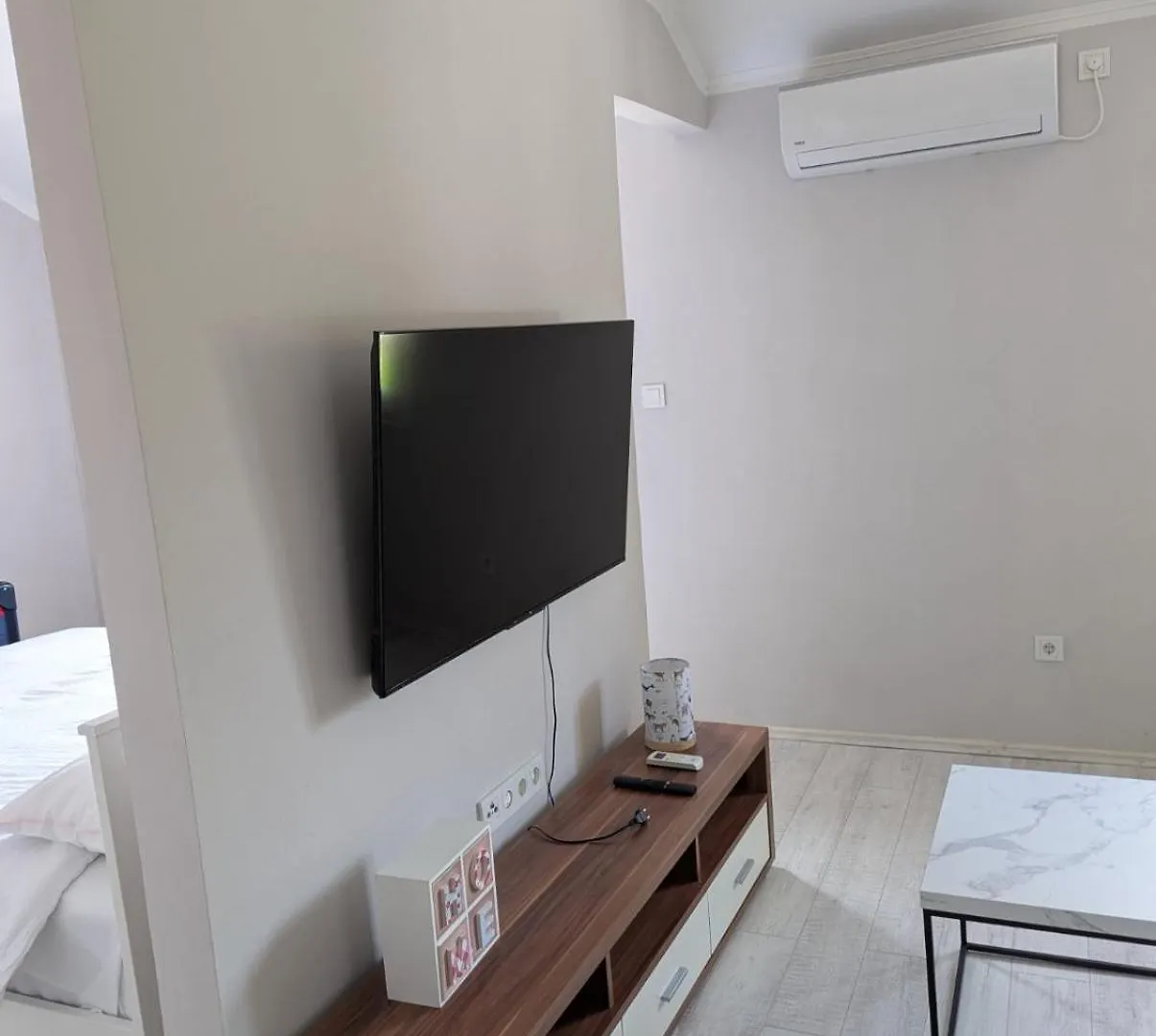 Artist Studio Kampor Apartment